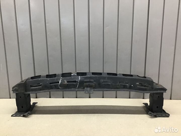 Усилитель переднего бампера VW Golf VI 2009-2012