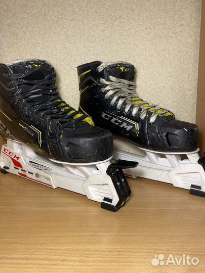 Коньки для хоккея с мячом