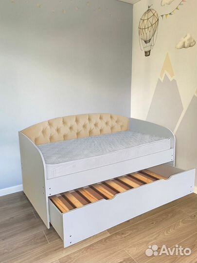 Кровать мягк спинка от 2х лет лдсп 2е спальное