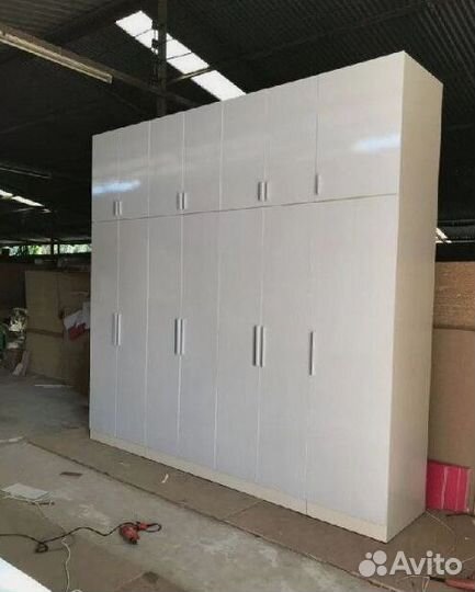 Шкаф на заказ модерн