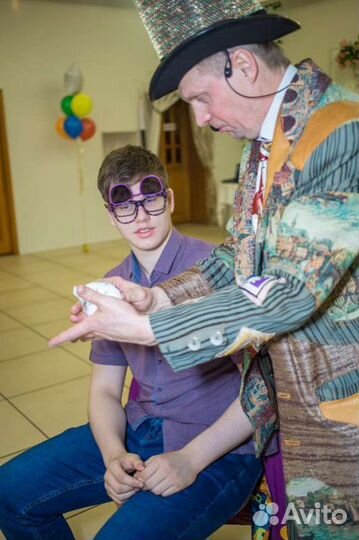 Фокусник престидижитатор