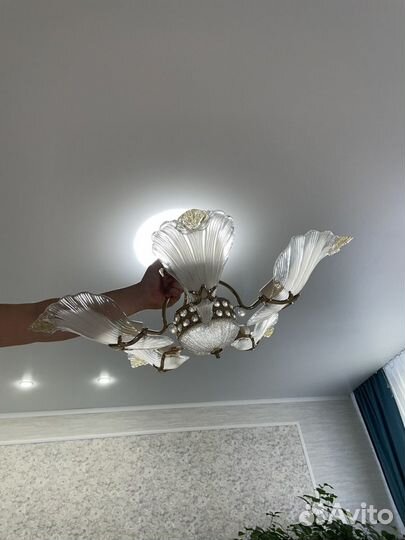 Люстра потолочная