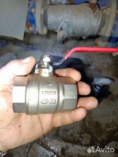 Кран шаровый ду 32 новый