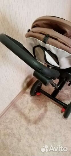 Детский велосипед с ручкой