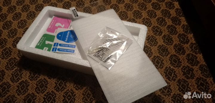 Защитное стекло на Huawei Y6 2019