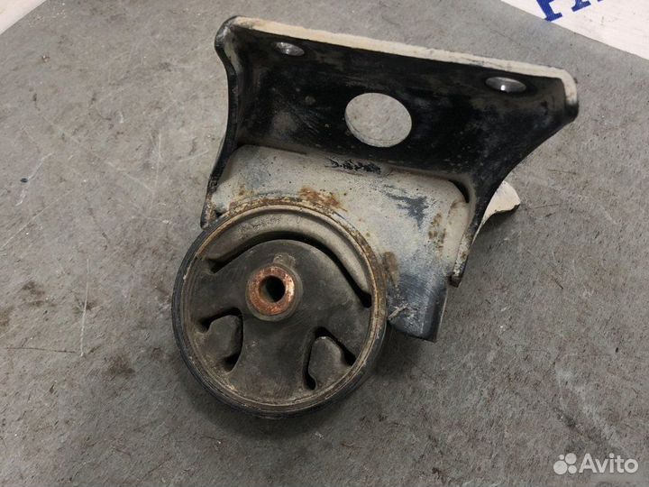 Подушка МКПП Nissan Almera N16