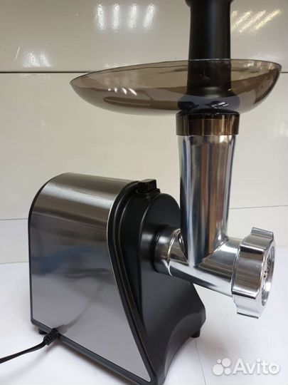 Мясорубка электрическая новая