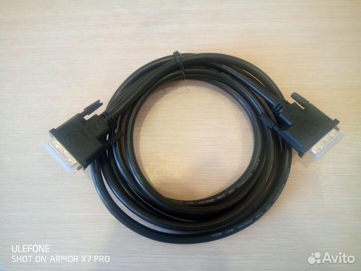 Кабель DVI-D 3м vcom Новый