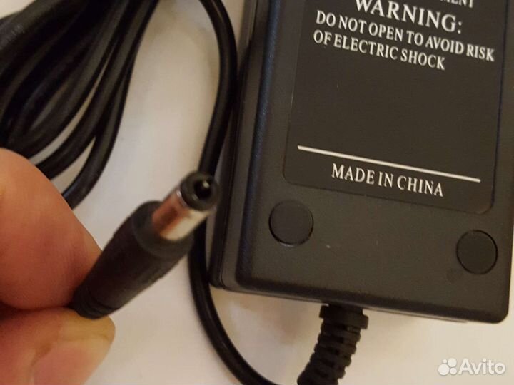 Блок питания для ноутбука