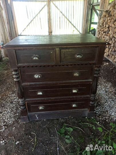Старинный комод под восстановление