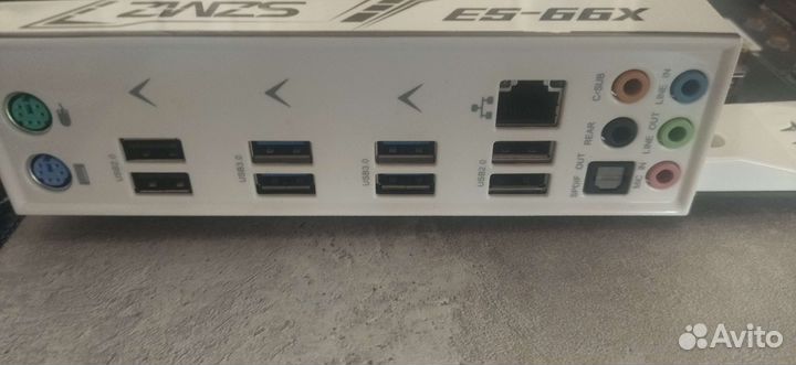 Материнская плата