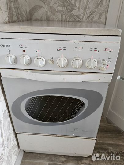 Продам газовую плиту бу
