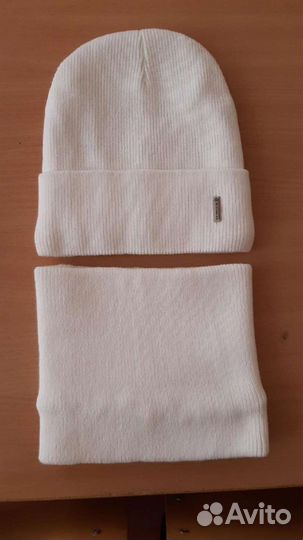 Шапка и шарф женский