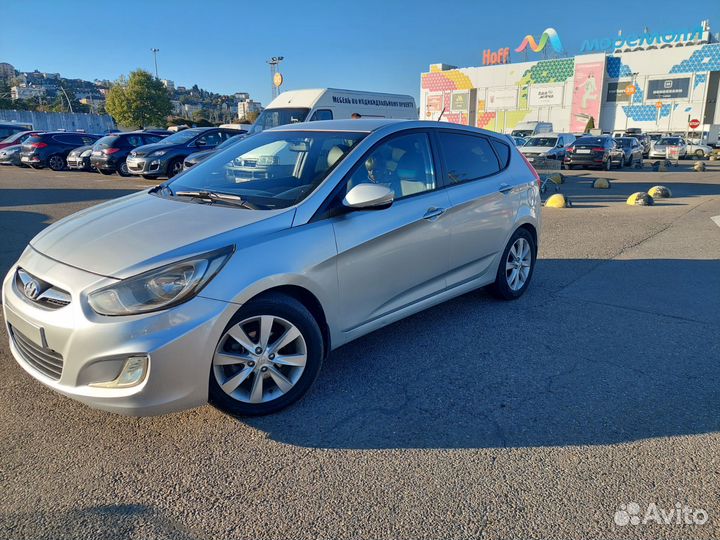 Hyundai Solaris 1.6 AT, 2011, 193 000 км