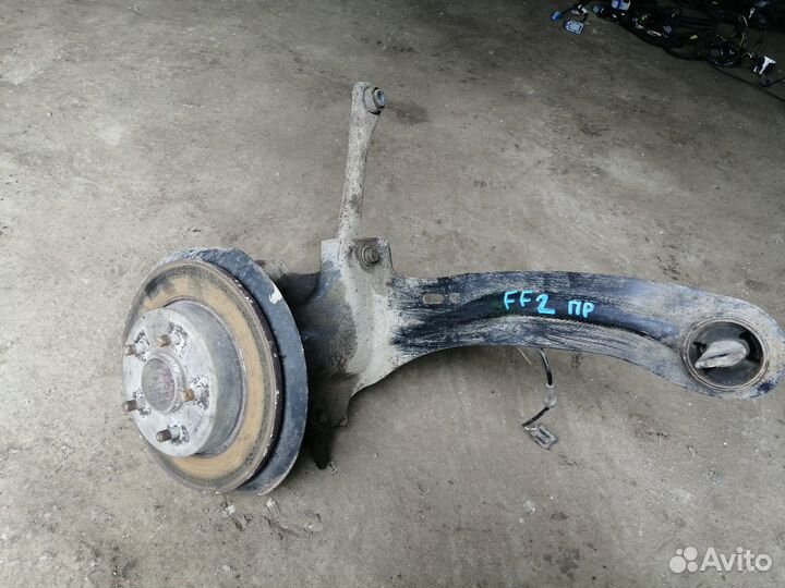 Задний левый продольный рычаг Ford Focus 2