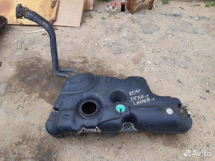 Бензобак бак на Reno Logan 1 Sandero 1