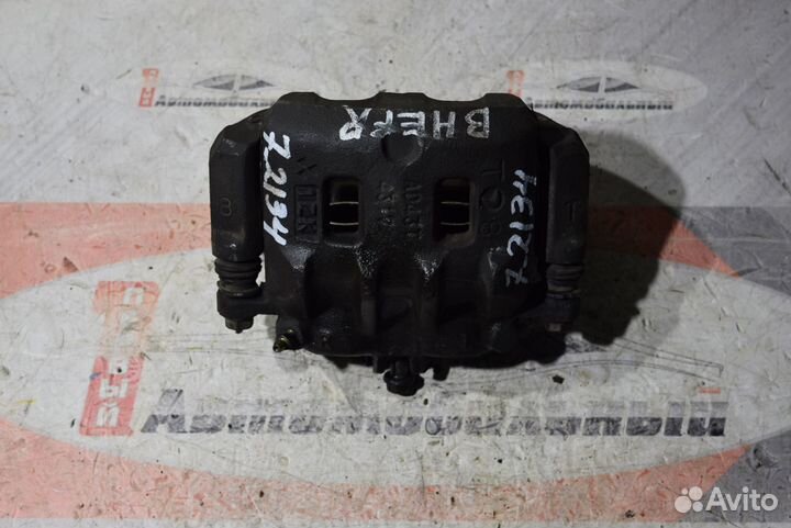 Суппорт перед лево c Subaru Legacy B4 BE9 EJ254