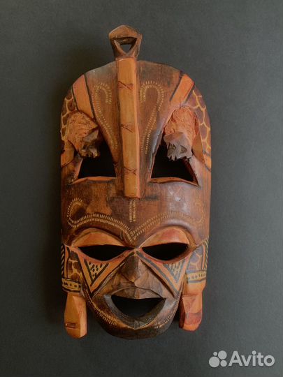 Маска сувенир из Африки