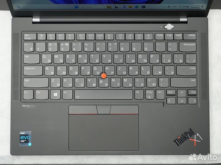 Lenovo ThinkPad X1 Carbon Gen 9 i7-1165G7 32GB