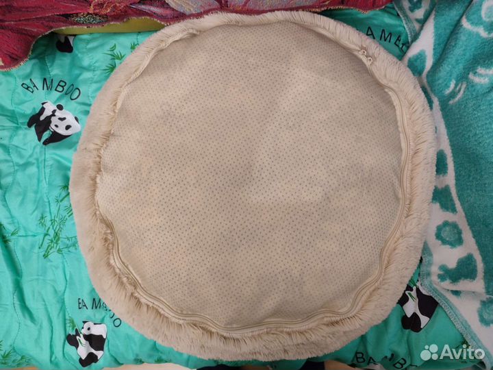 Лежанка для собак или кошек