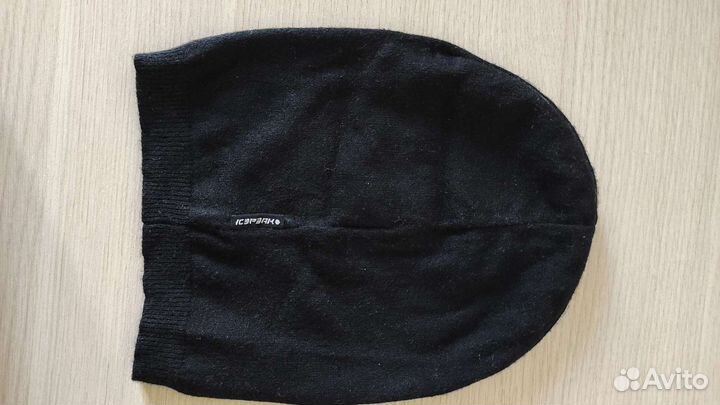 Шапка тонкая на осень