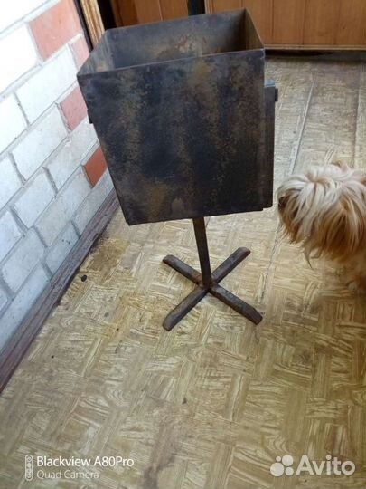 Урна кованая, металлическая, не крашена