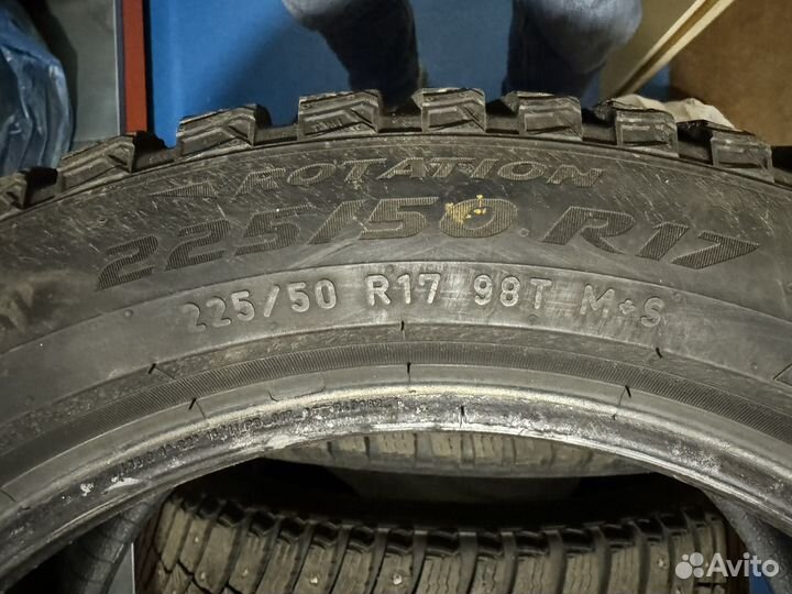 Pirelli Ice Zero 2 225/50 R17 98T