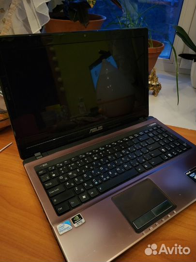 Ноутбук asus