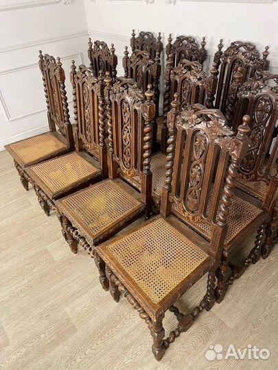 Антикварные стулья «Виноградная лоза»