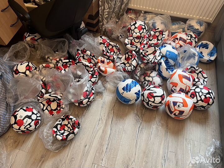 Проффесиональные футбольные мячи