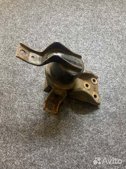 Подушка двигателя правая Mitsubishi Lancer 9 4G18