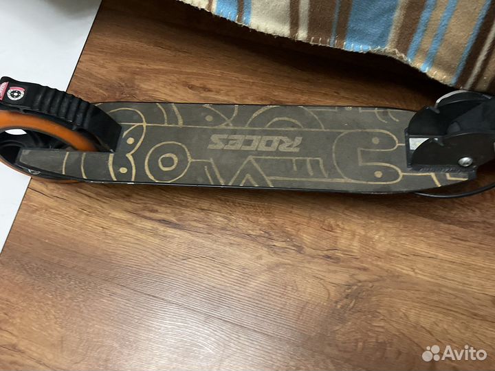 Самокат roces