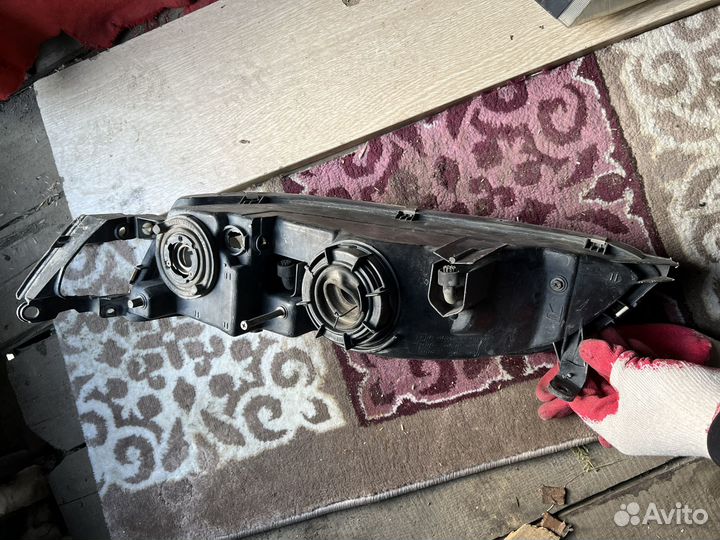 Фары на toyota mark 2 90