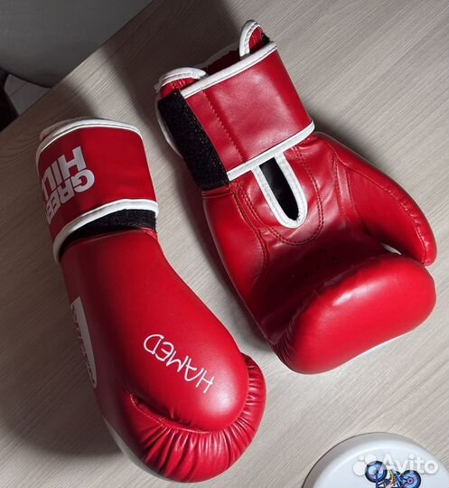 Боксерские перчатки