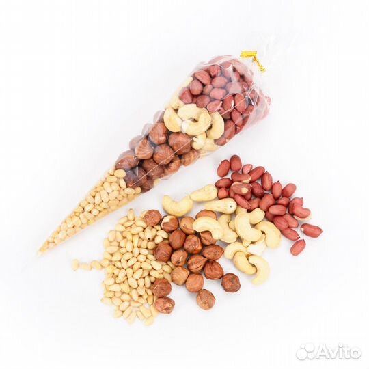 Ореховое ассорти: кедровый орех, фундук, кешью, ар