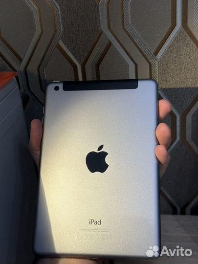 Apple iPad mini 3 Wi-Fi Cellular 128GB Space Gray