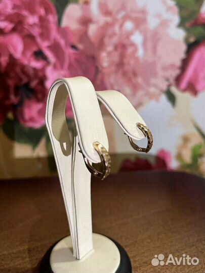 Золотые серьги