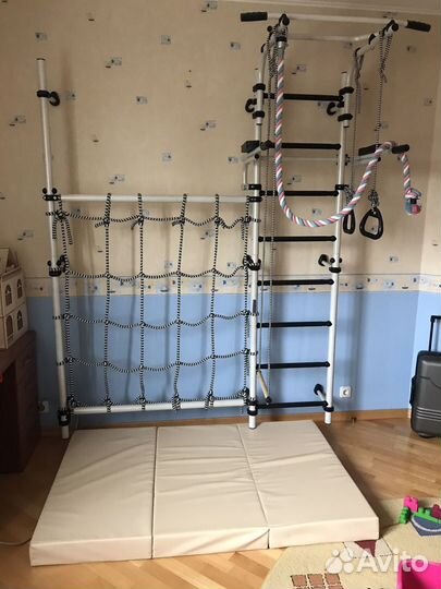 Шведская стенка с турником и брусьями Romana