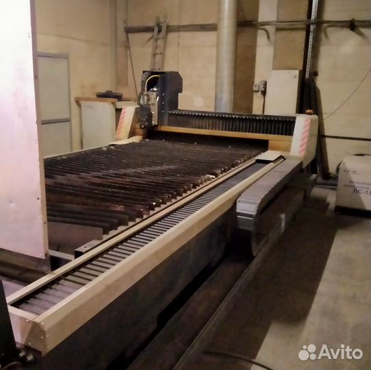 Лазерный листовой станок Юнимаш 1,5 квт