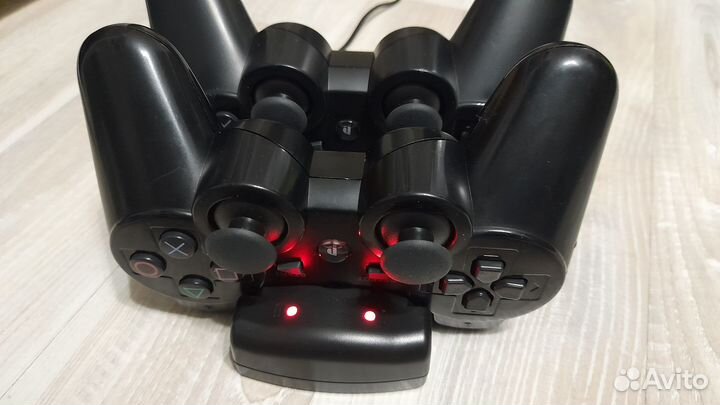 Зарядная станция для sony ps3 (4 в 1)