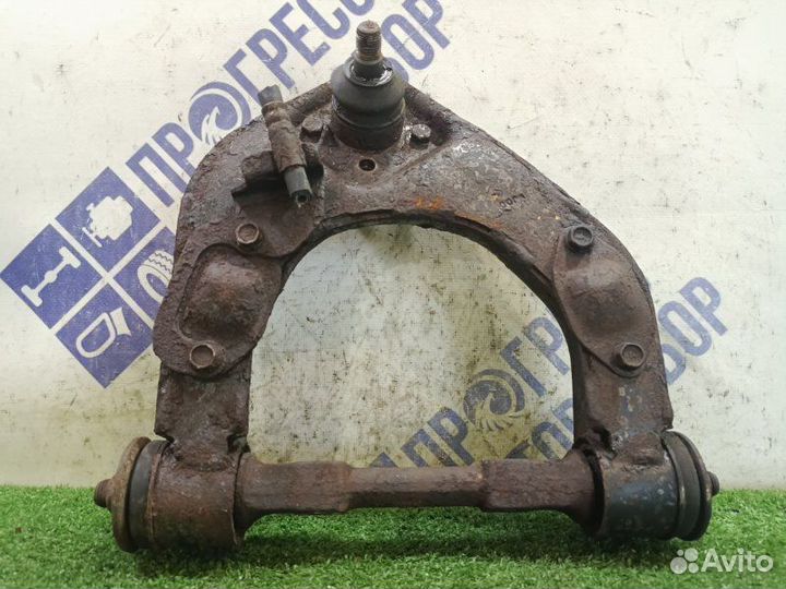 Рычаг подвески верхний передний правый Hyundai