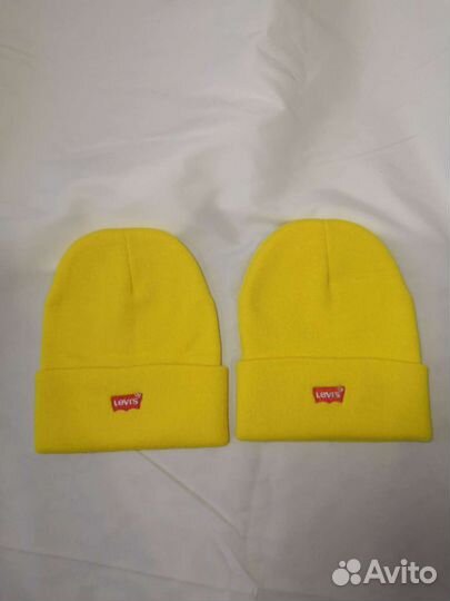 Шапка Levis