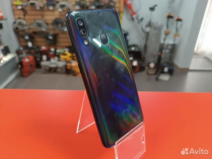 Смартфон Samsung A40