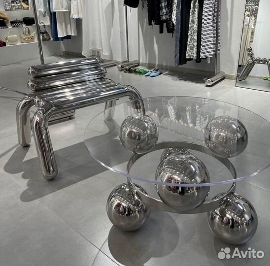 Журнальный столик