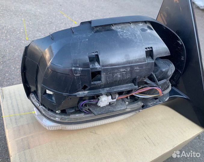 Зеркало заднего вида правое Pajero 4 (10 конт.)