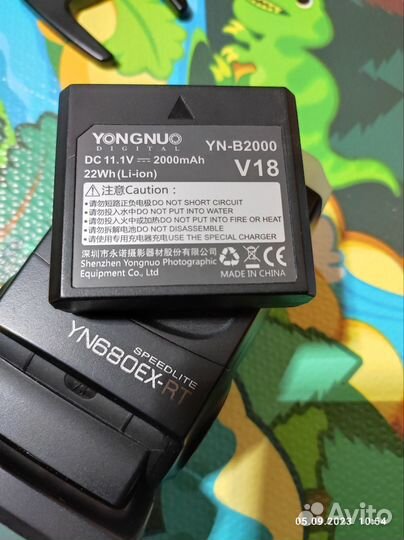 Продам фотовспышки Canon