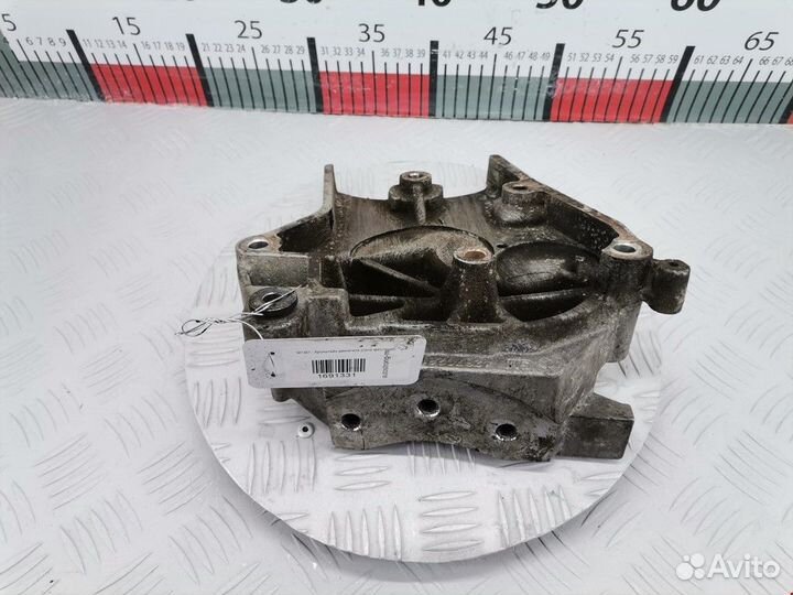 Кронштейн двигателя Opel Insignia (A) 2010