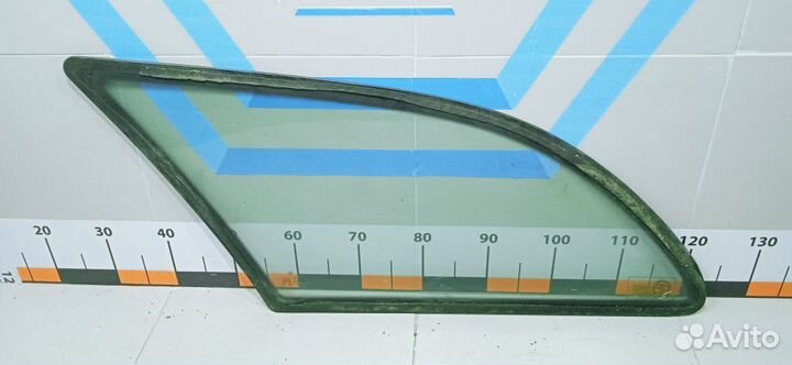 Стекло заднее боковое правое