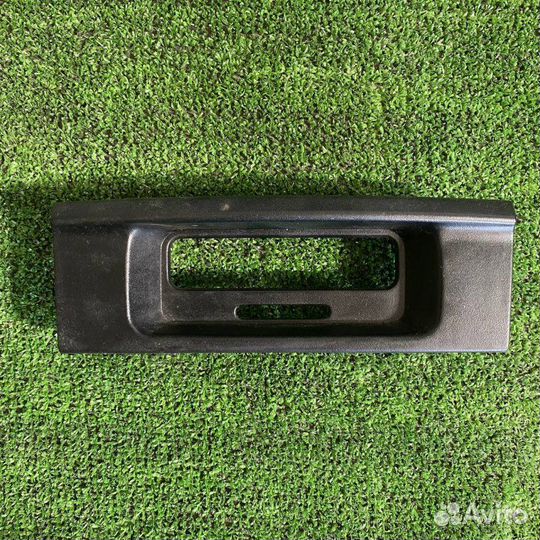 Накладка декоративная Renault Trafic 2.5 2005