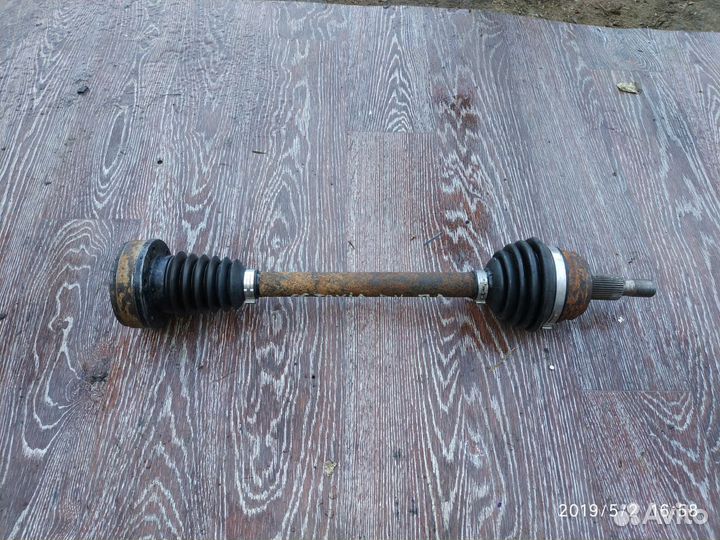 Полуось передняя левая для Skoda Octavia (A4 1U)